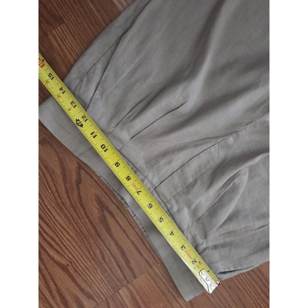 Babaton Aritzia Women Khaki Linen Viscose Pleated Tapered Pants‎ Size 6